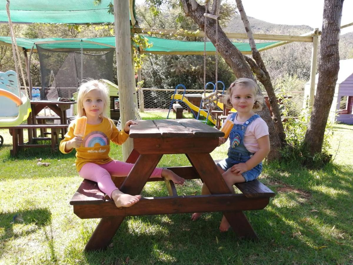 Wilgewandel Holiday Farm & Day Restaurant Oudtshoorn Eksteriør billede