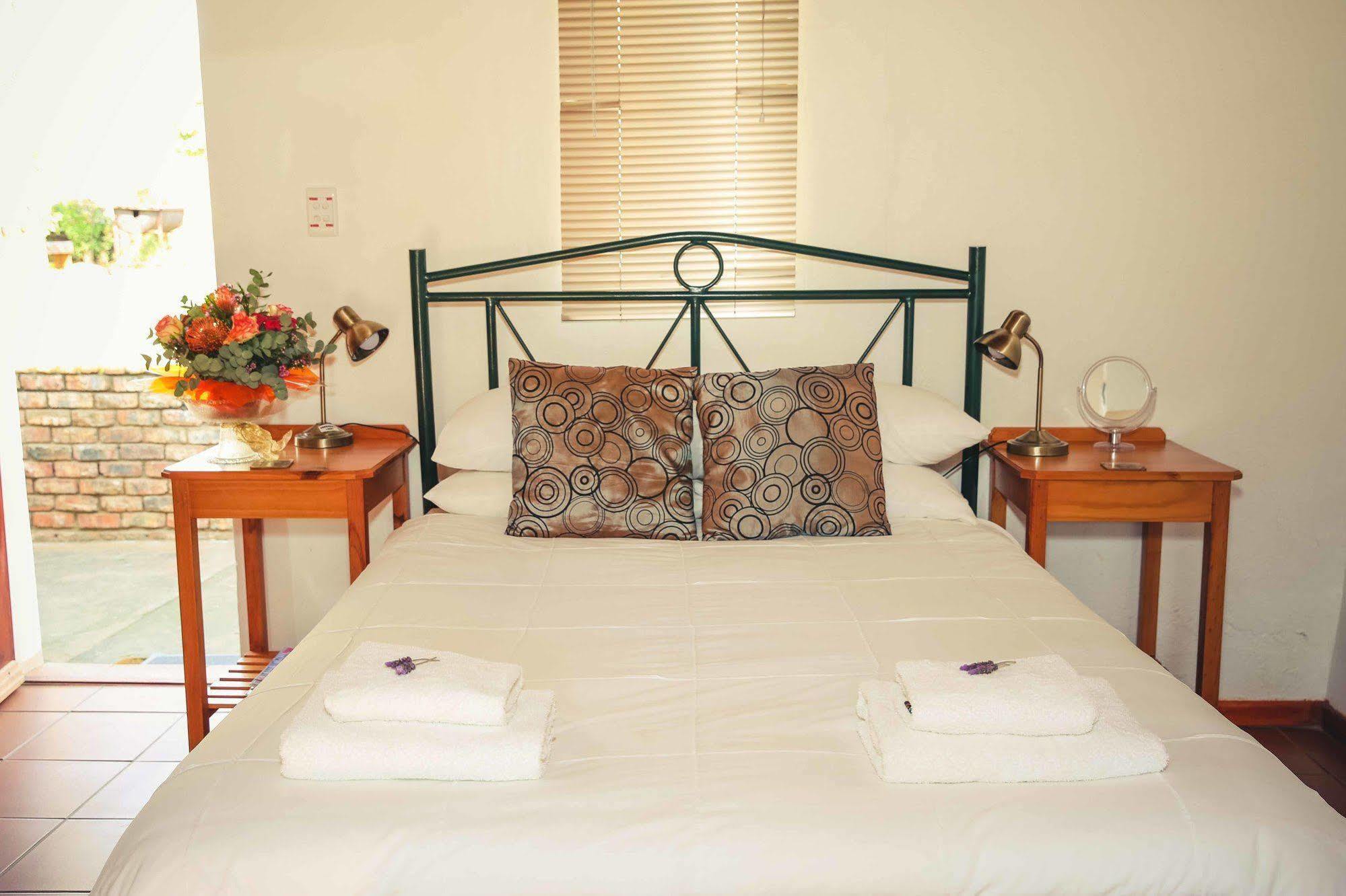 Wilgewandel Holiday Farm & Day Restaurant Oudtshoorn Eksteriør billede